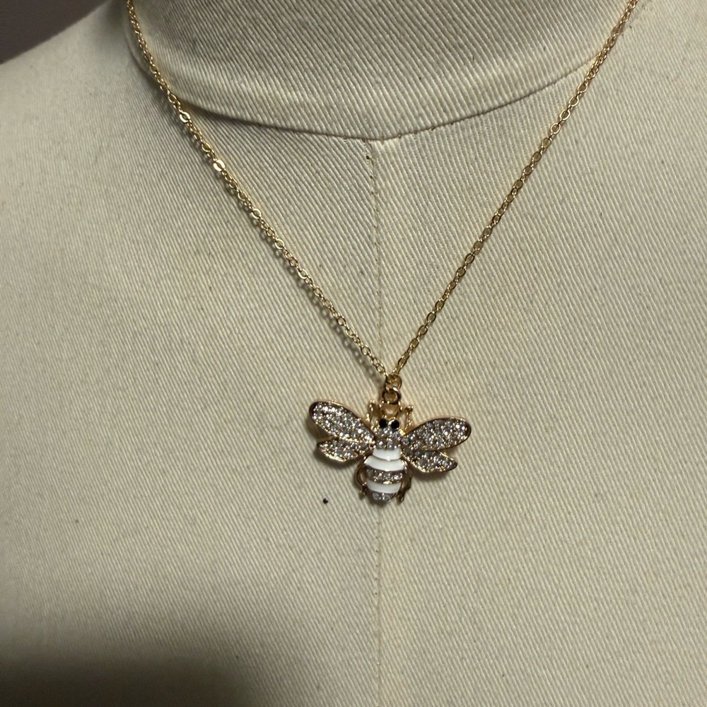 Vintage Bee Pendant  Gold and White Pendant Necklace - Picture 5 of 6